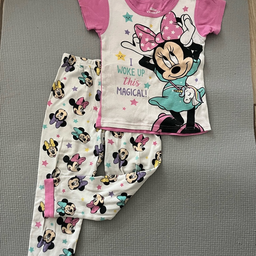 Disney Minnie Mouse Pink and White Pajama Set